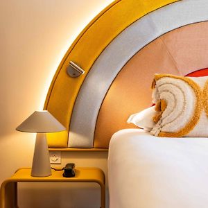 Camera con letto king size